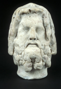 رأس للإله "سيرابيس"