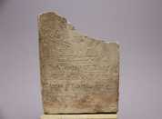 Tablette représentant Isis et Osiris