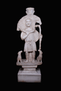 تمثال للسيد المسيح في صورة الراعي الصالح 