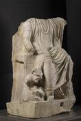Statue acéphale de Sérapis assis sur le trône 