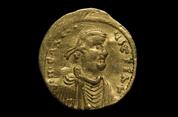 عملة رومانية من الذهب تعادل ثلث السوليدس (تريميسيس) 