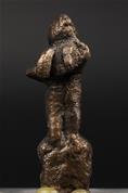 تمثال صغير للإله "إيروس" 
