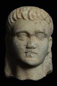 Fragment d’une dalle de loculus 